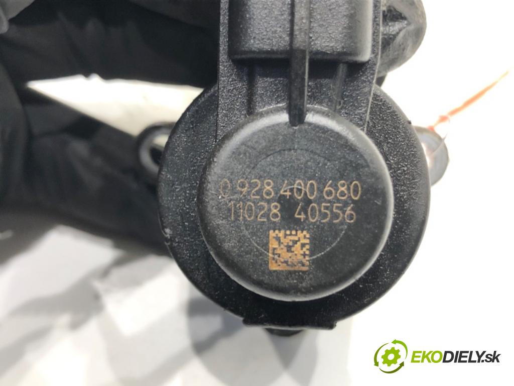 OPEL INSIGNIA A liftback 2011 118 kW 2.0 CDTI (68) 1956 Snímač tlaku paliva 0928400680 (Snímač)