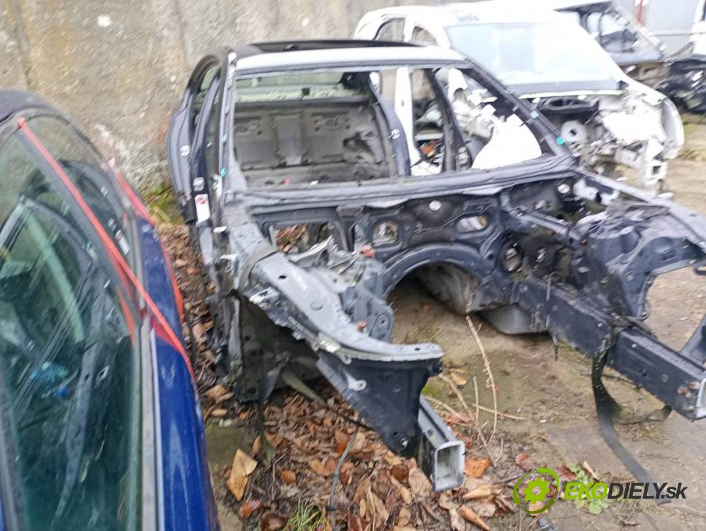 BMW F01 sedan  300 kW 750 i, Li xDrive 4395 karoséria ČTVRŤÁK: Blatník zad ľavy pravy prah strecha PODŁUŻNICA ľavy pravy
