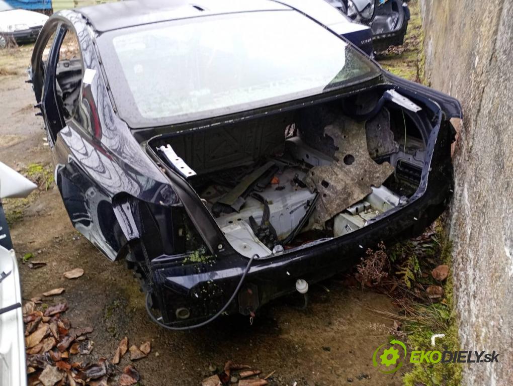 BMW F01 sedan  300 kW 750 i, Li xDrive 4395 karoséria ČTVRŤÁK: Blatník zad ľavy pravy prah strecha PODŁUŻNICA ľavy pravy