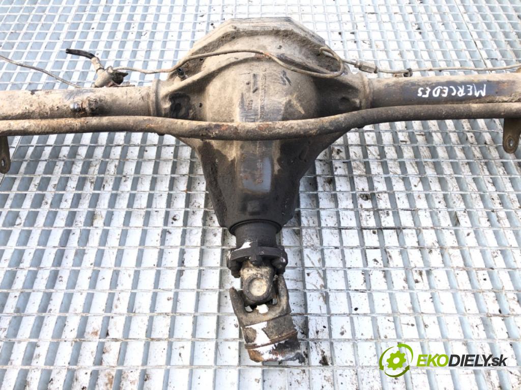 MERCEDES-BENZ T1 Skrzynia 1994 58 kW 208 D 2.3 2299 Most ,diferenciál zad