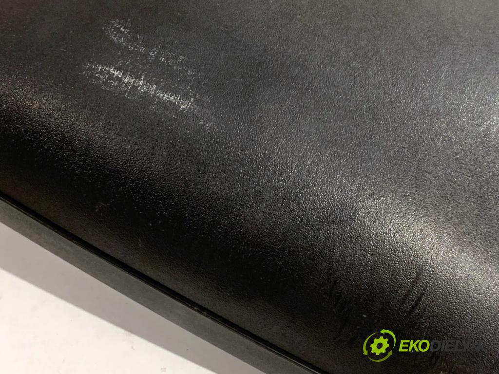 MERCEDES-BENZ W903 Autobus 2005 80 kW 211 CDI 2148 zpětné zrcátko pravý