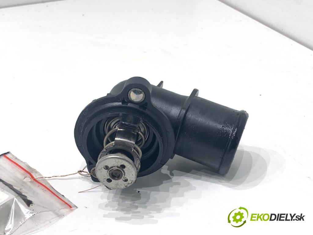 JEEP GRAND CHEROKEE WK SUV 2015 184 kW 3.0 CRD V6 4x4 2987 obal termostatu  (Pouzdro termostatu)