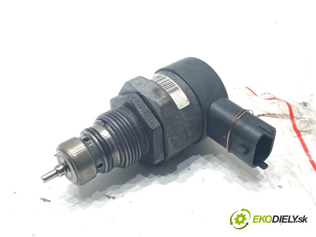 JEEP GRAND CHEROKEE WK SUV 2015 184 kW 3.0 CRD V6 4x4 2987 Regulátor tlaku paliva 0281006209 (Palivový systém ostatné)