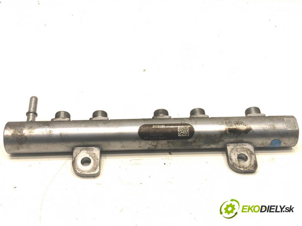 JEEP GRAND CHEROKEE WK SUV 2015 184 kW 3.0 CRD V6 4x4 2987 Lišta vstrekovacia 0445216044 (Vstrekovacia lišta)