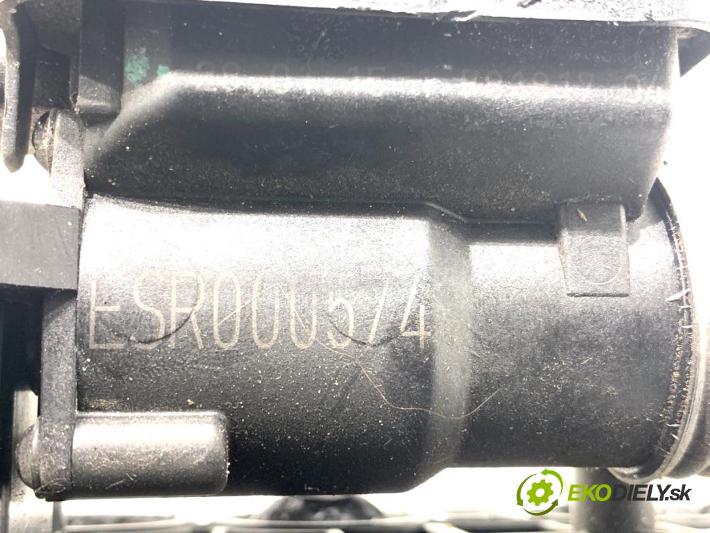 JEEP GRAND CHEROKEE WK SUV 2015 184 kW 3.0 CRD V6 4x4 2987 potrubí sání ESR000574 (Sací potrubí)