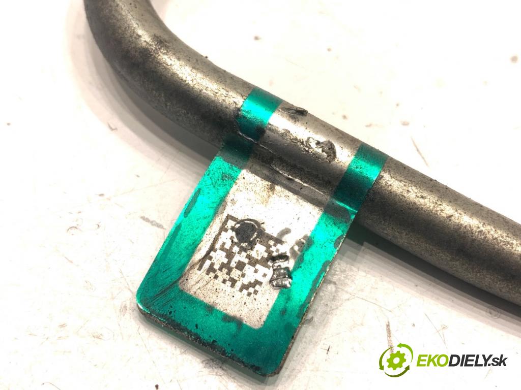 JEEP GRAND CHEROKEE WK SUV 2015 184 kW 3.0 CRD V6 4x4 2987 rúrka turba  (Hadice turbodmychadla)