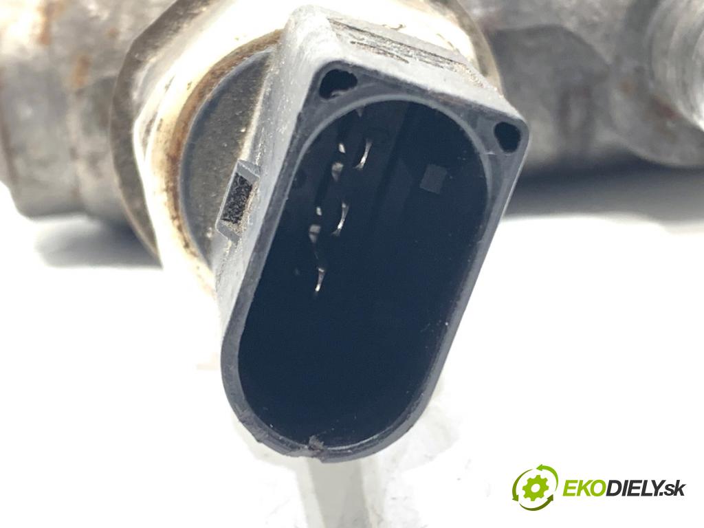 SKODA FABIA III Kombi 2017 77 kW 1.4 TDI 1422 Snímač tlaku paliva 04B130093 (Snímač)