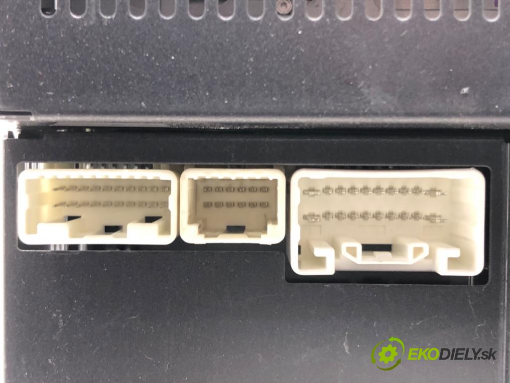 TOYOTA PRIUS II liftback 2008 57 kW 1.5 Hybrid (NHW20_) 1497 RADIO 86120-47240 (Audio zariadenie)