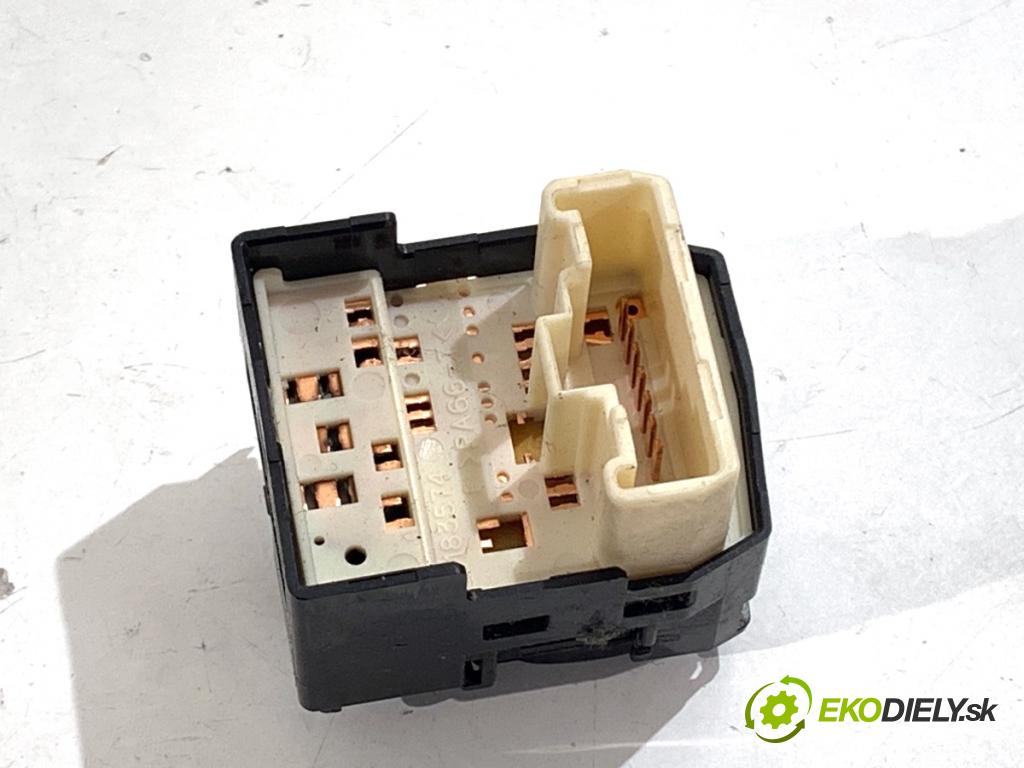 TOYOTA PRIUS II liftback 2008 57 kW 1.5 Hybrid (NHW20_) 1497 Prepínač nastavenia spätných zrkadiel 183574 (Prepínacie páčky pod volantom)