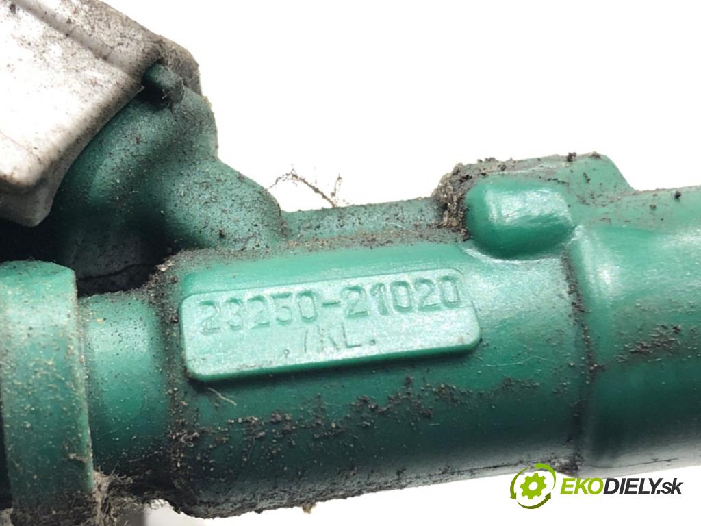 TOYOTA PRIUS II liftback 2008 57 kW 1.5 Hybrid (NHW20_) 1497 Lišta vstrekovacia 23250-21020 (Vstrekovacia lišta)