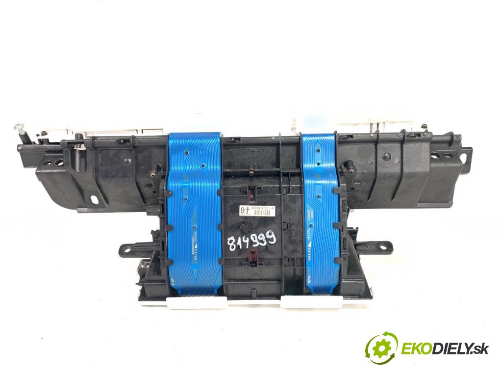 TOYOTA PRIUS II liftback 2008 57 kW 1.5 Hybrid (NHW20_) 1497 Prístrojovka 83800-47251-A (Prístrojová doska)