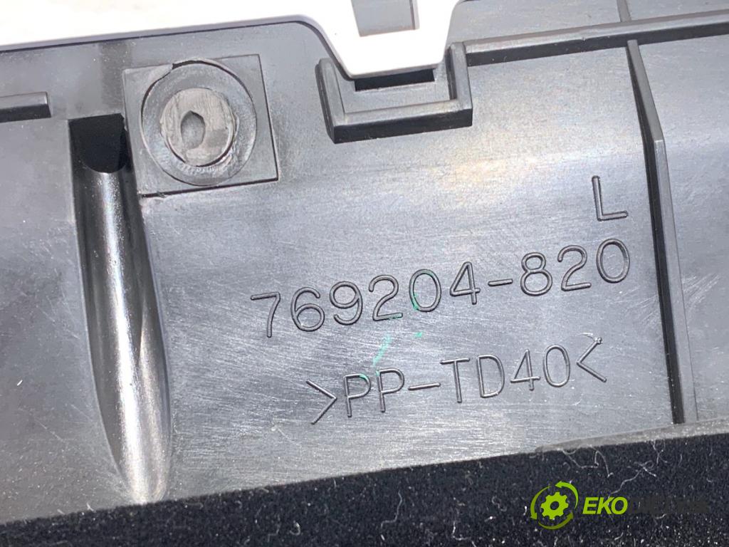 TOYOTA PRIUS II liftback 2008 57 kW 1.5 Hybrid (NHW20_) 1497 Prístrojovka 83800-47251-A (Prístrojová doska)