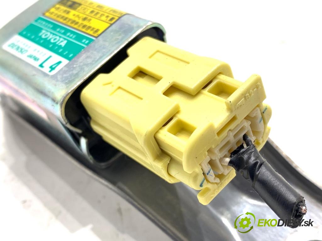 TOYOTA PRIUS II liftback 2008 57 kW 1.5 Hybrid (NHW20_) 1497 Snímač nárazu 89834-47020 (Snímač nárazu)