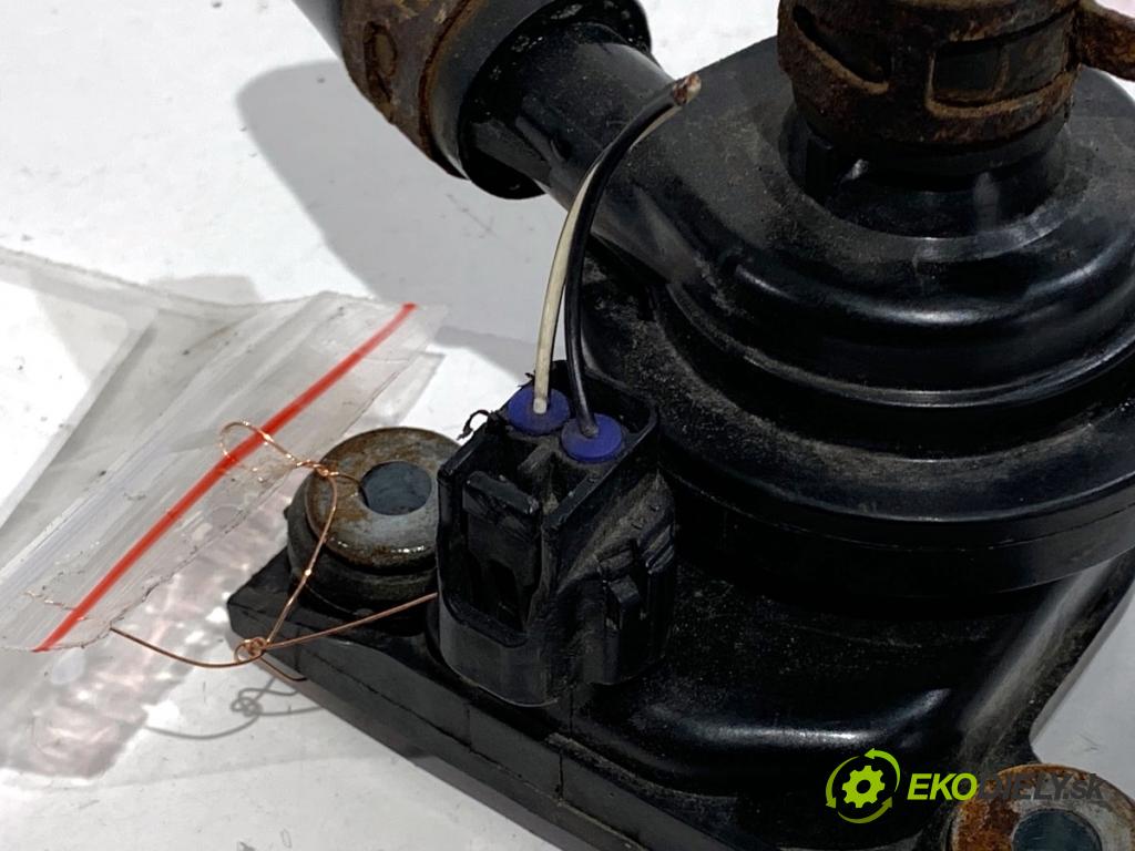 TOYOTA PRIUS II liftback 2008 57 kW 1.5 Hybrid (NHW20_) 1497 DALŠÍ: pumpa vody (Vodní pumpa)