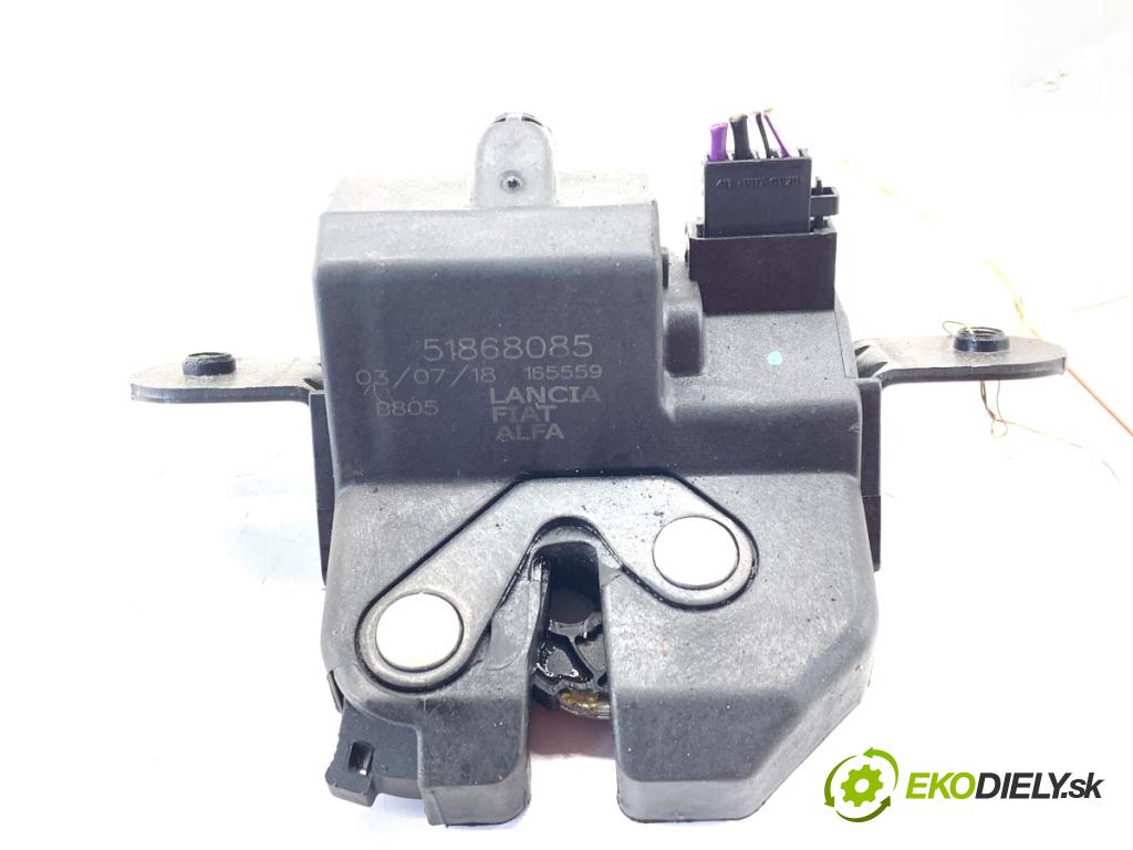 FIAT TIPO sedan 2018 70 kW 1.4 (356SXA1B) 1368 zámok dverí zad 51868085