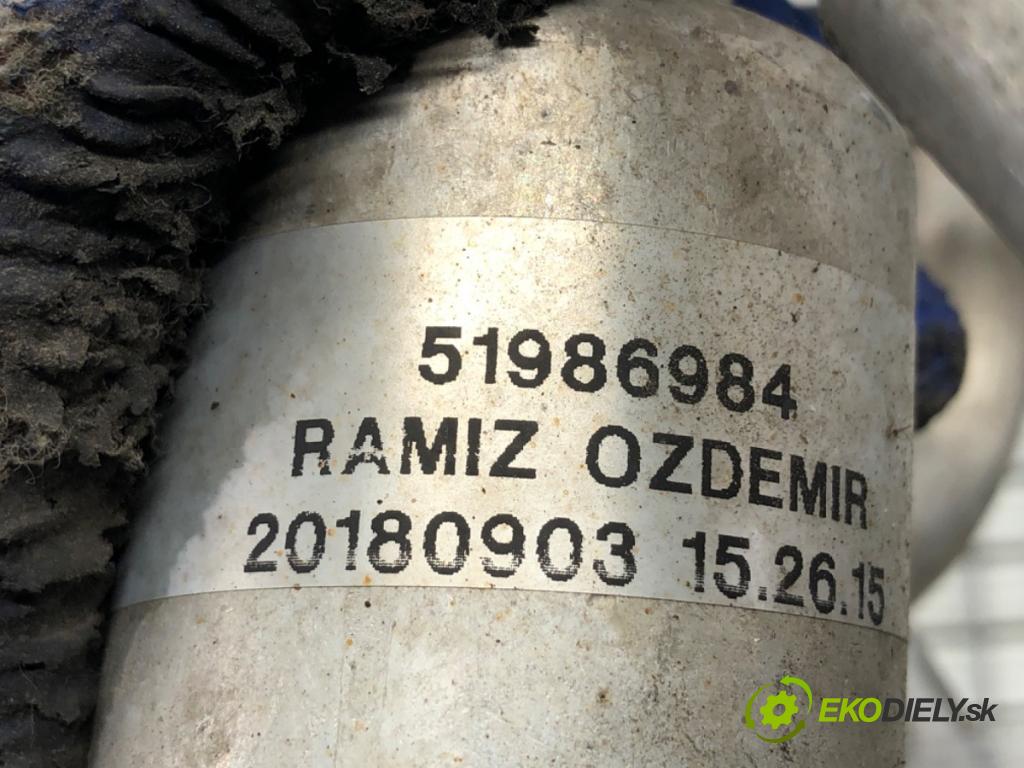 FIAT TIPO sedan 2018 70 kW 1.4 (356SXA1B) 1368 rúrka klimatizace 51986984 (Trubka klimatizace)