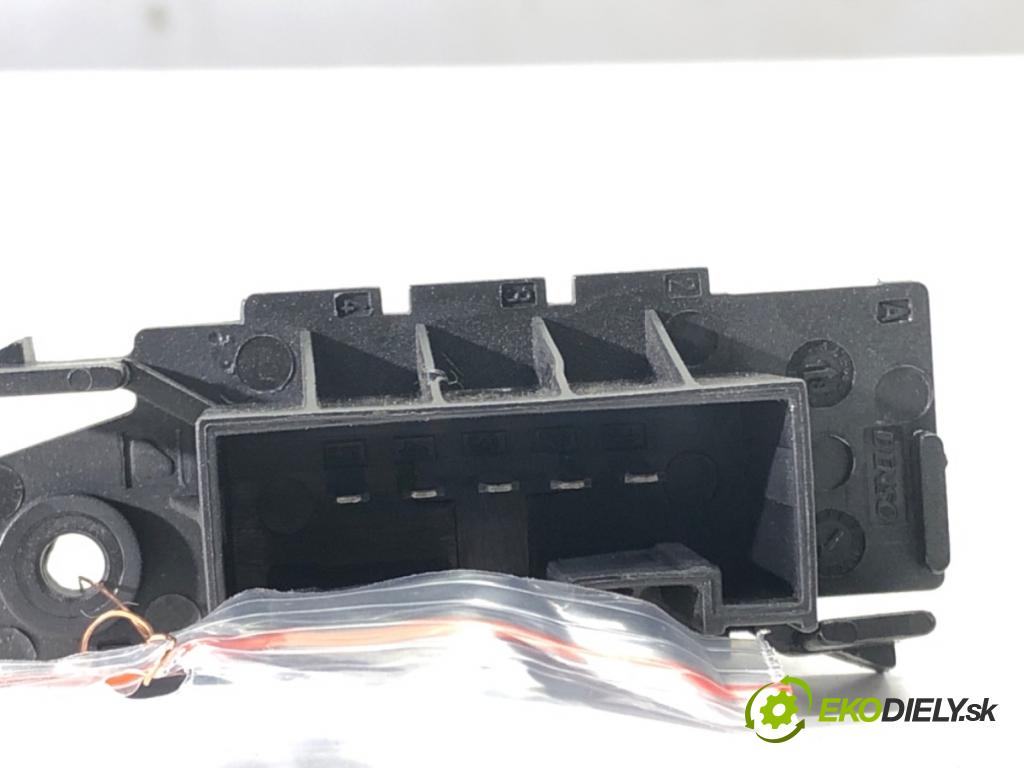 FIAT TIPO sedan 2018 70 kW 1.4 (356SXA1B) 1368 odpor rezistor topení vzduchu  (Odpor topení)