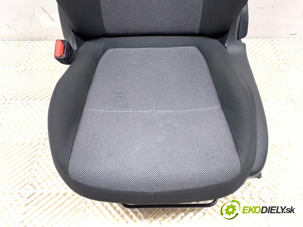 FIAT TIPO sedan 2018 70 kW 1.4 (356SXA1B) 1368 Sedadlo ľavy predný