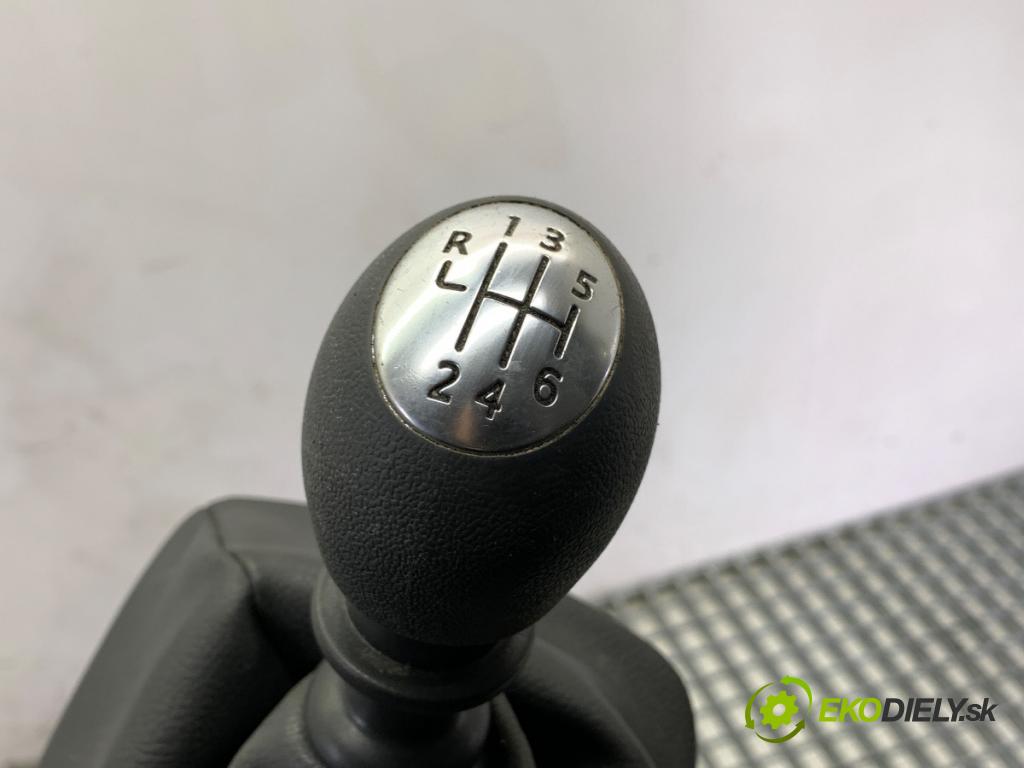 RENAULT KANGOO II nadwozie wielkoprzestrzenne (MPV) 2021 85 kW 1.5 dCi 115 (KW17) 1461 Kulisa 341082177R (Rýchlostná páka (kulisa))