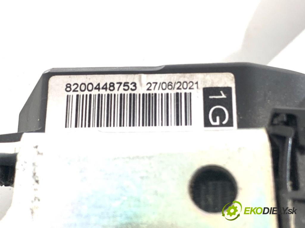 RENAULT KANGOO II nadwozie wielkoprzestrzenne (MPV) 2021 85 kW 1.5 dCi 115 (KW17) 1461 Držiak BEZPEČNOSŤ ľavy predný 8200448753