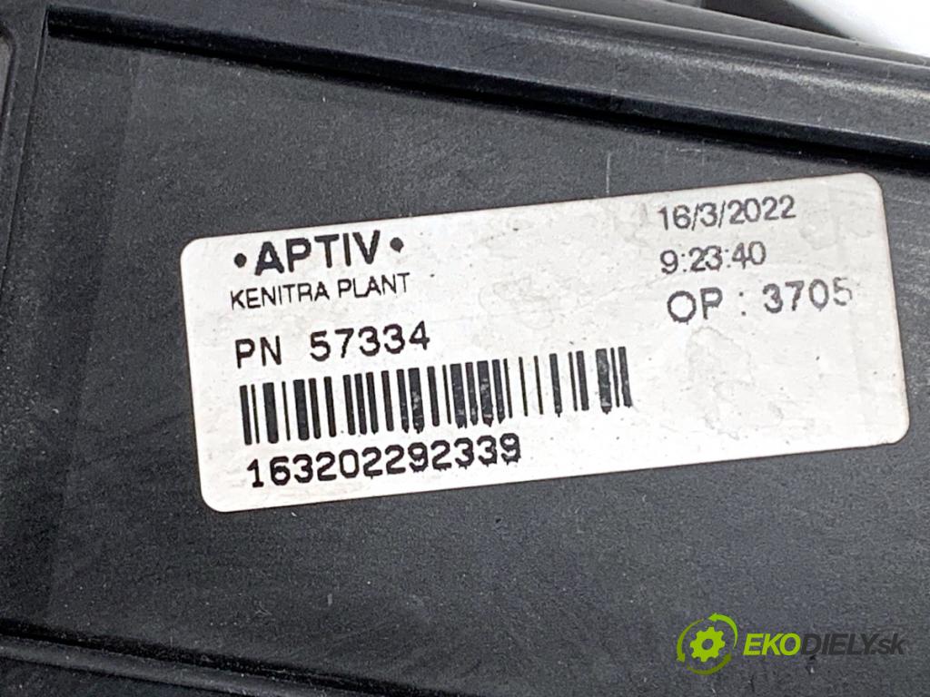 ALFA ROMEO STELVIO SUV 2022 206 kW 2.0 Q4 (949.AXA2A) 1995 skříňka poistková  (Pojistková skříňka)