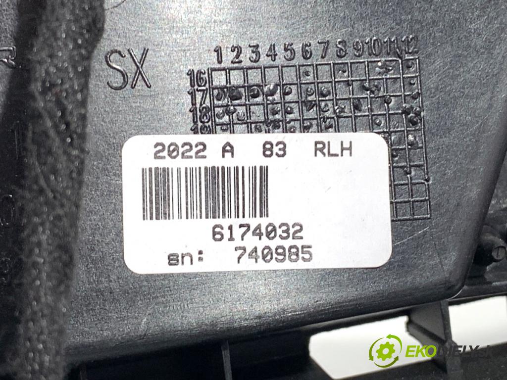 ALFA ROMEO STELVIO SUV 2022 206 kW 2.0 Q4 (949.AXA2A) 1995 Kľučka vnútorná ľavy zad 160006692