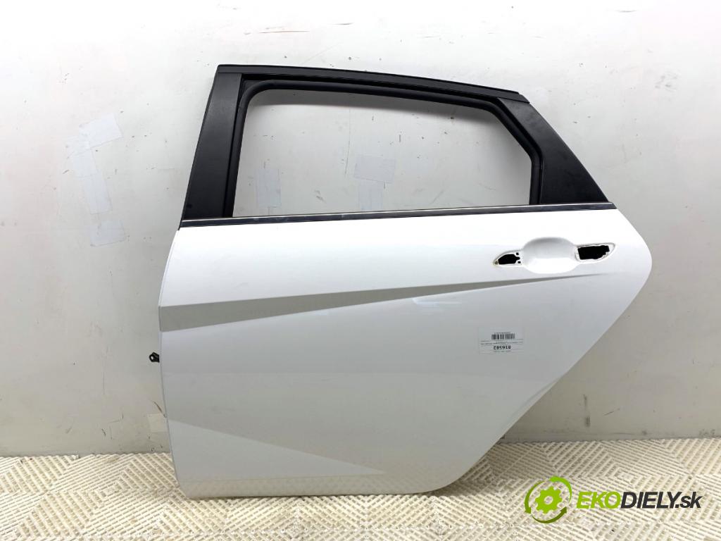 HYUNDAI ELANTRA VII sedan 2023 90 kW 1.6 1598 dveře levý zadní část 