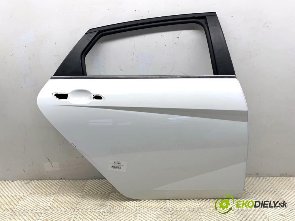 HYUNDAI ELANTRA VII sedan 2023 90 kW 1.6 1598 dveře pravý zadní část 