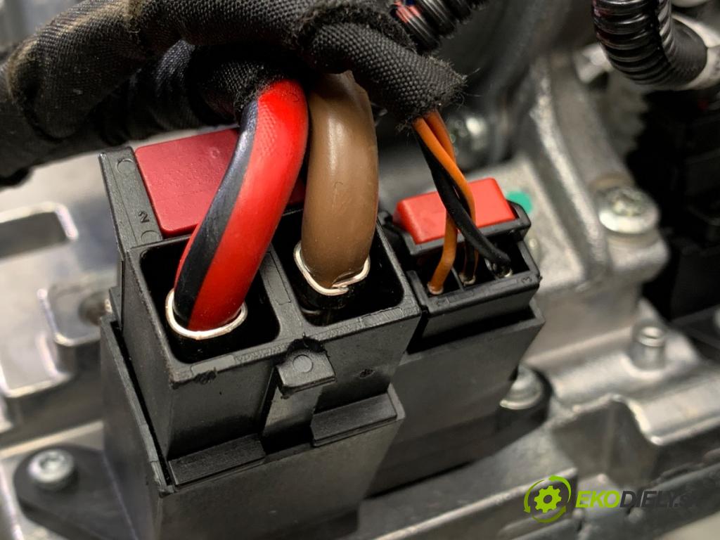 SKODA RAPID liftback 2018 70 kW 1.0 TSI 999 Pumpa servočerpadlo 6C1423510CE (Servočerpadlo)