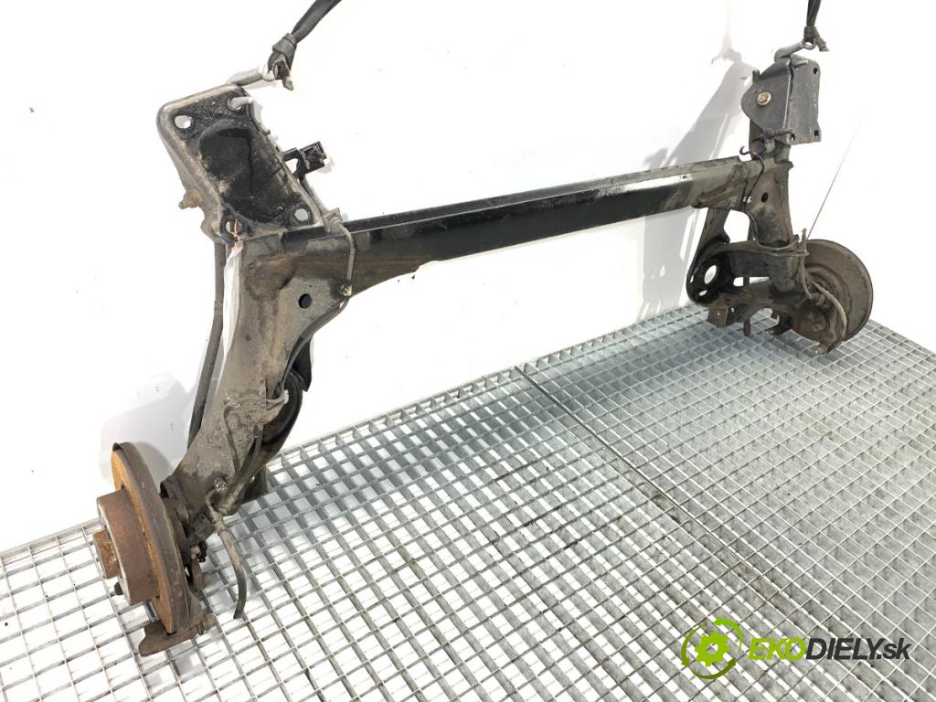 SKODA RAPID liftback 2018 70 kW 1.0 TSI 999 Výstuha zad