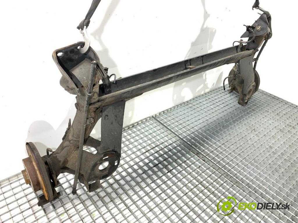 SKODA RAPID liftback 2018 70 kW 1.0 TSI 999 Výstuha zad