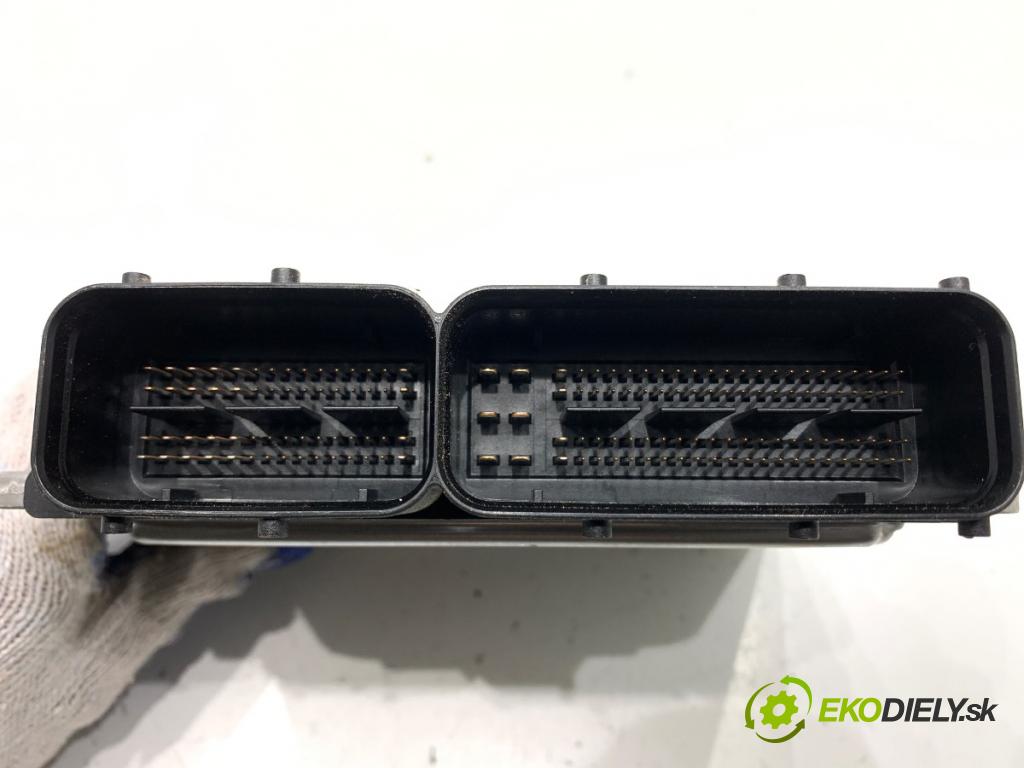 SKODA RAPID liftback 2018 70 kW 1.0 TSI 999 riadiaca jednotka Motor 04C907309BB (Riadiaca jednotka)