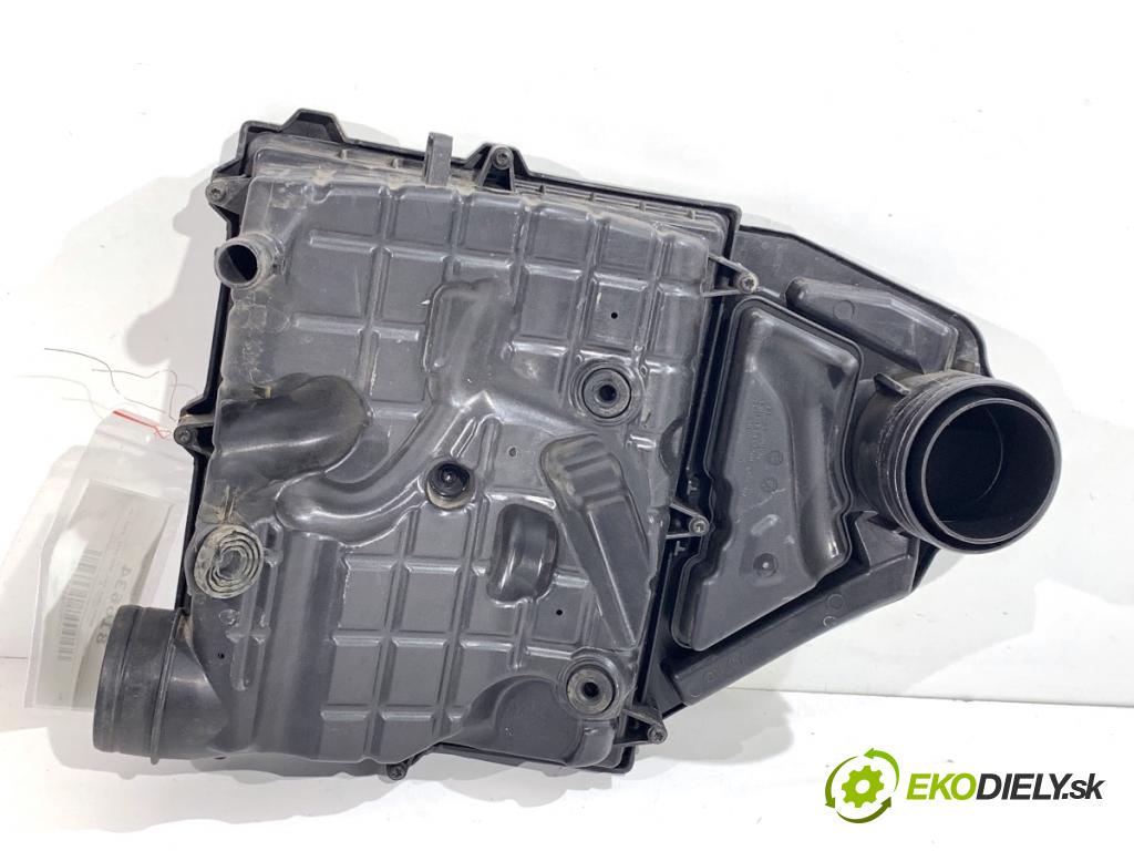 SKODA RAPID liftback 2018 70 kW 1.0 TSI 999 Obal filtra vzduchu 04C129601N (Obal vzduchového filtra)