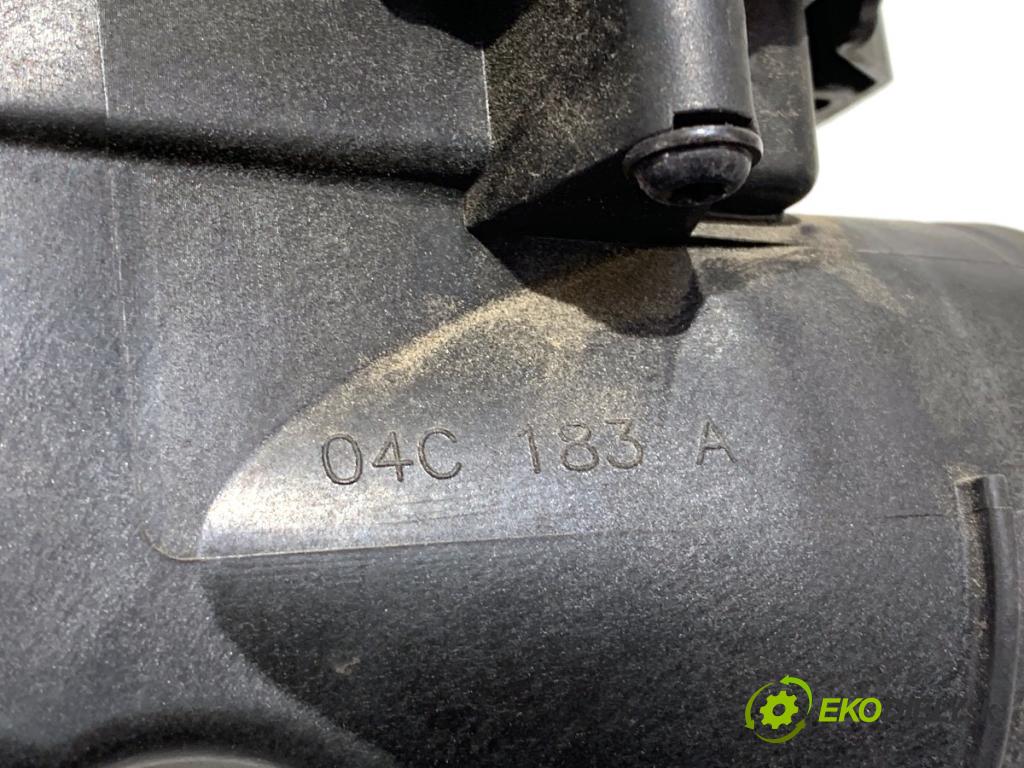 SKODA RAPID liftback 2018 70 kW 1.0 TSI 999 Obal filtra vzduchu 04C129601N (Obal vzduchového filtra)