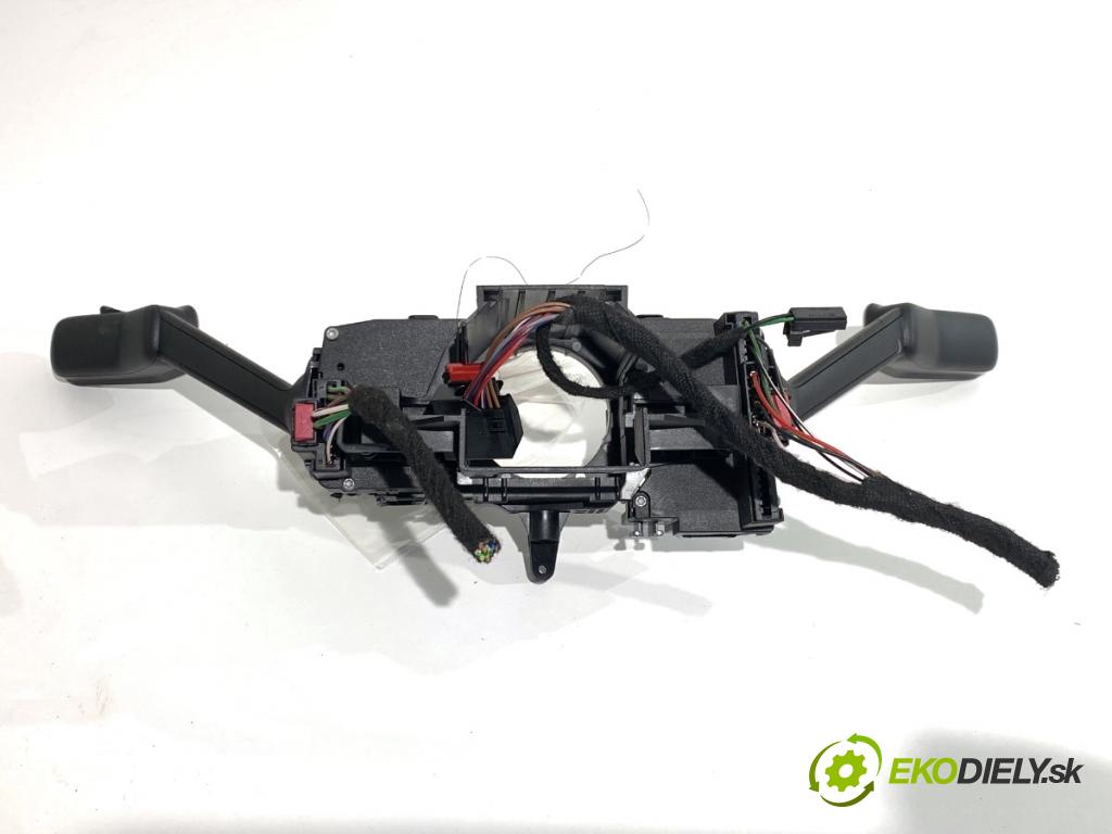 SKODA RAPID liftback 2018 70 kW 1.0 TSI 999 Prepínač kombinovaný 2Q0953507E (Prepínacie páčky pod volantom)