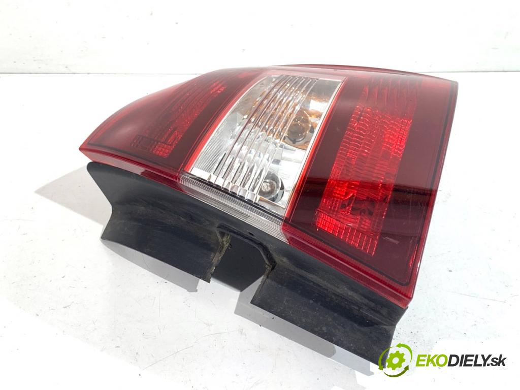 SKODA RAPID liftback 2018 70 kW 1.0 TSI 999 Svetlo pravy zad 5JJ945096A 5JJ945312