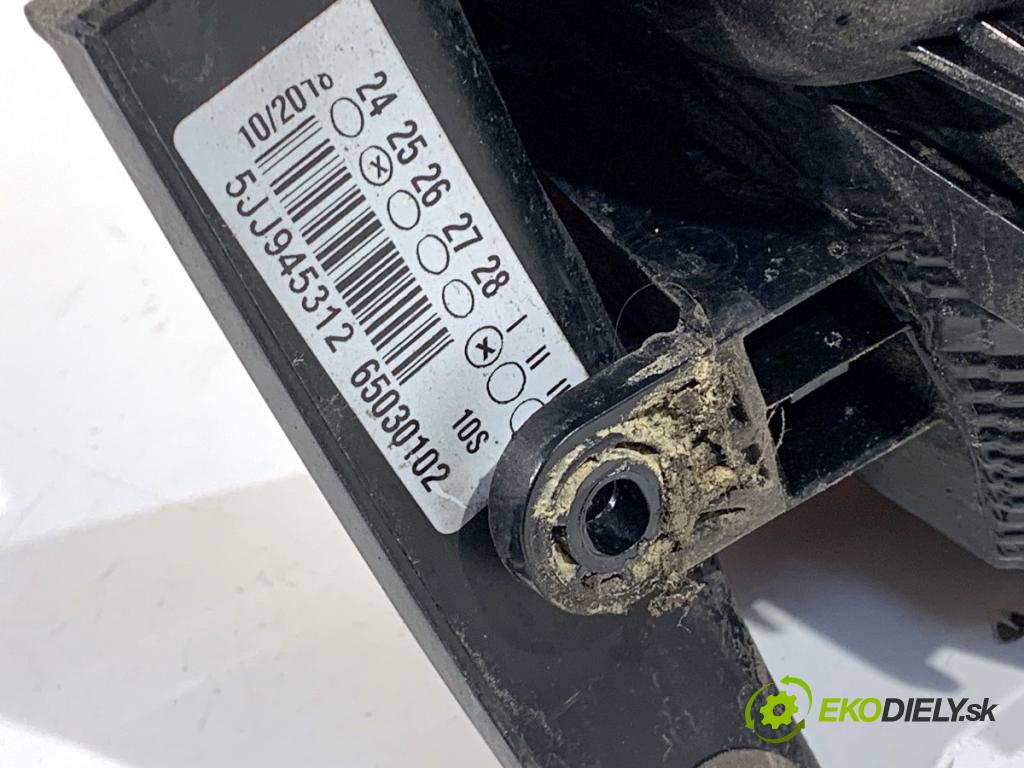 SKODA RAPID liftback 2018 70 kW 1.0 TSI 999 Svetlo pravy zad 5JJ945096A 5JJ945312