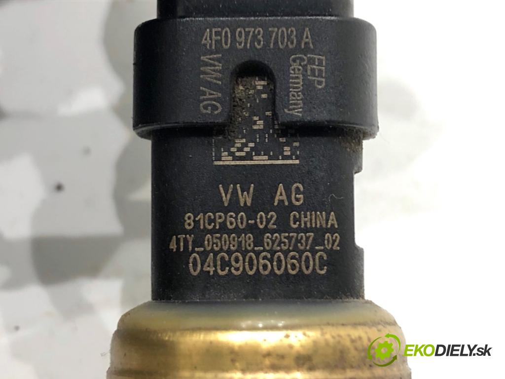 SKODA RAPID liftback 2018 70 kW 1.0 TSI 999 Snímač tlaku oleja 04C906060C (Snímač tlaku oleja)