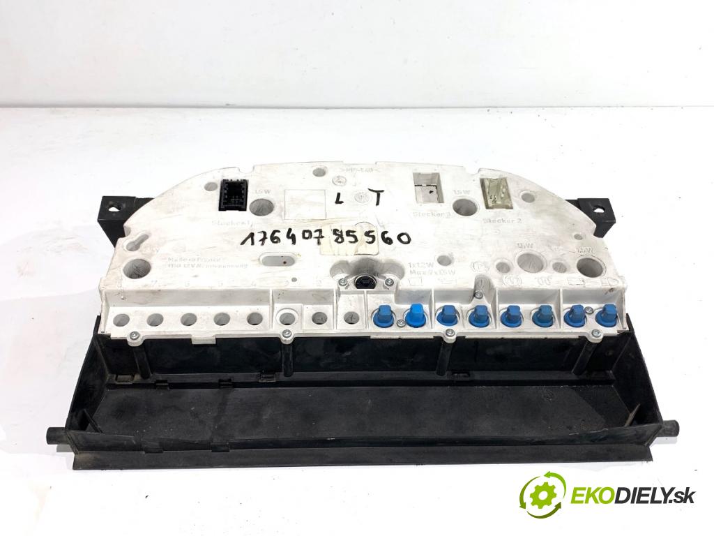 VW LT 28 35 Autobus 1999 75 kW 2.5 TDI 2461 Prístrojovka  (Prístrojová doska)