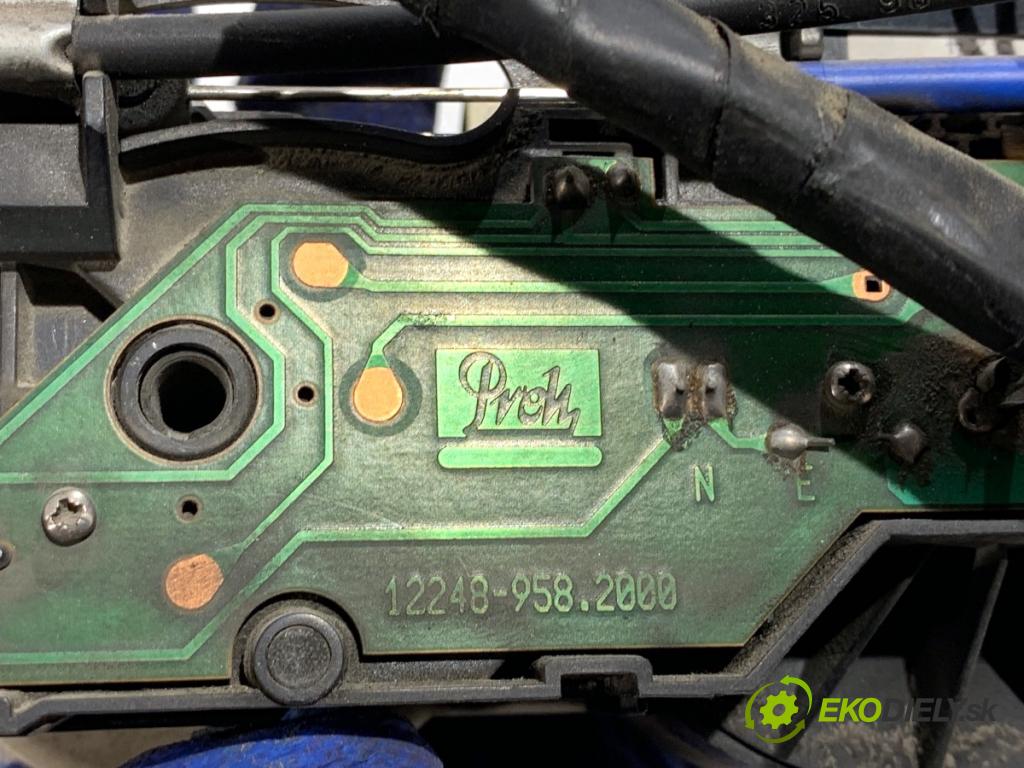 VW LT 28 35 Autobus 1999 75 kW 2.5 TDI 2461 Panel ovládania kúrenia  (Prepínacie páčky pod volantom)