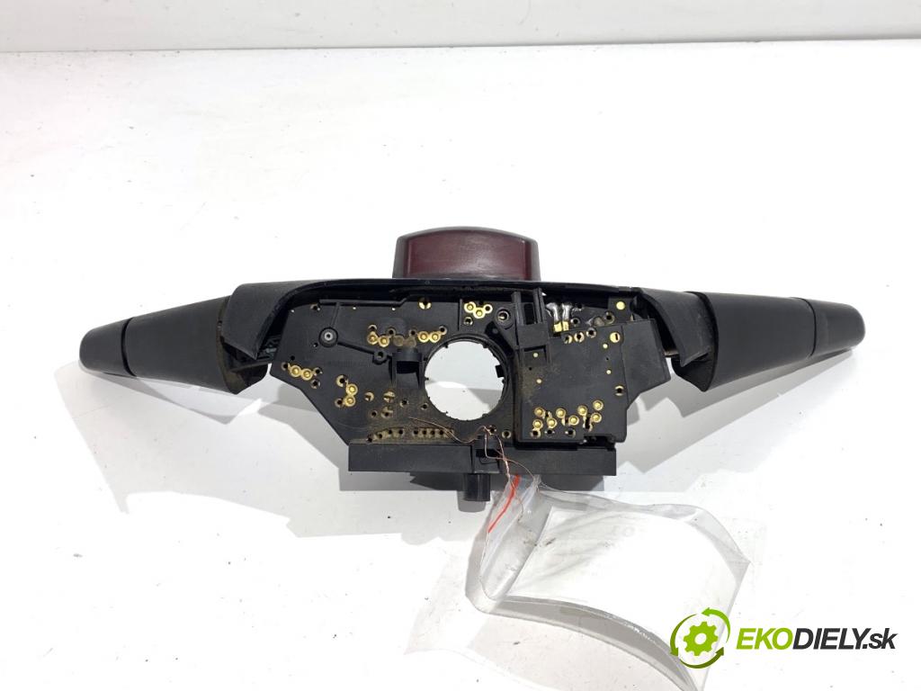 VW LT 28 35 Autobus 1999 75 kW 2.5 TDI 2461 Prepínač kombinovaný  (Prepínacie páčky pod volantom)