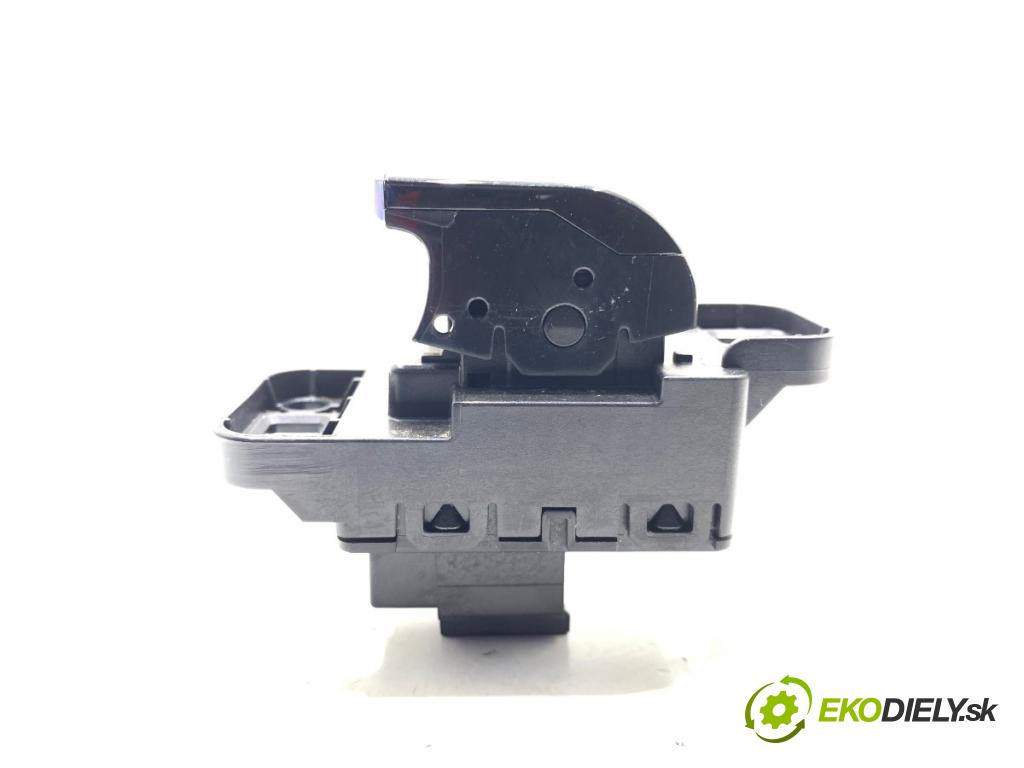 ALFA ROMEO STELVIO SUV 2022 206 kW 2.0 Q4 (949.AXA2A) 1995 Spínač brzdy ručnej brzdy 01561506080 (Prepínacie páčky pod volantom)