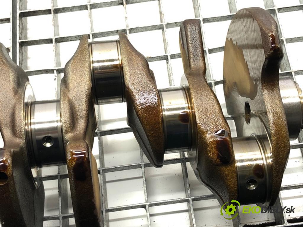 VW TOURAN nadwozie wielkoprzestrzenne (MPV) 2017 132 kW 1.8 TSI 1798 Kardaň, hriadeľ KLIKA: 06LB (Blok motora ostatné)