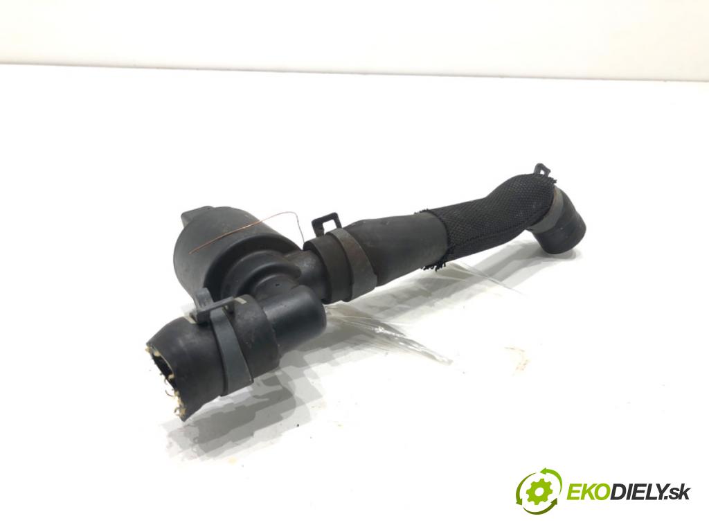 VW TOURAN nadwozie wielkoprzestrzenne (MPV) 2017 132 kW 1.8 TSI 1798 DALŠÍ: pumpa vody 4H0121671D (Vodní pumpa)