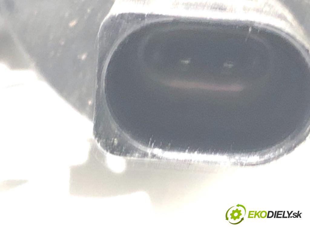 VW TOURAN nadwozie wielkoprzestrzenne (MPV) 2017 132 kW 1.8 TSI 1798 DALŠÍ: pumpa vody 4H0121671D (Vodní pumpa)