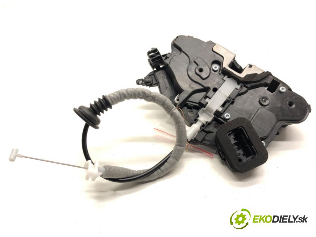 SKODA KAMIQ SUV 2024 85 kW 1.0 TSI 999 zámok Dvere ľavy predný 10B837015B