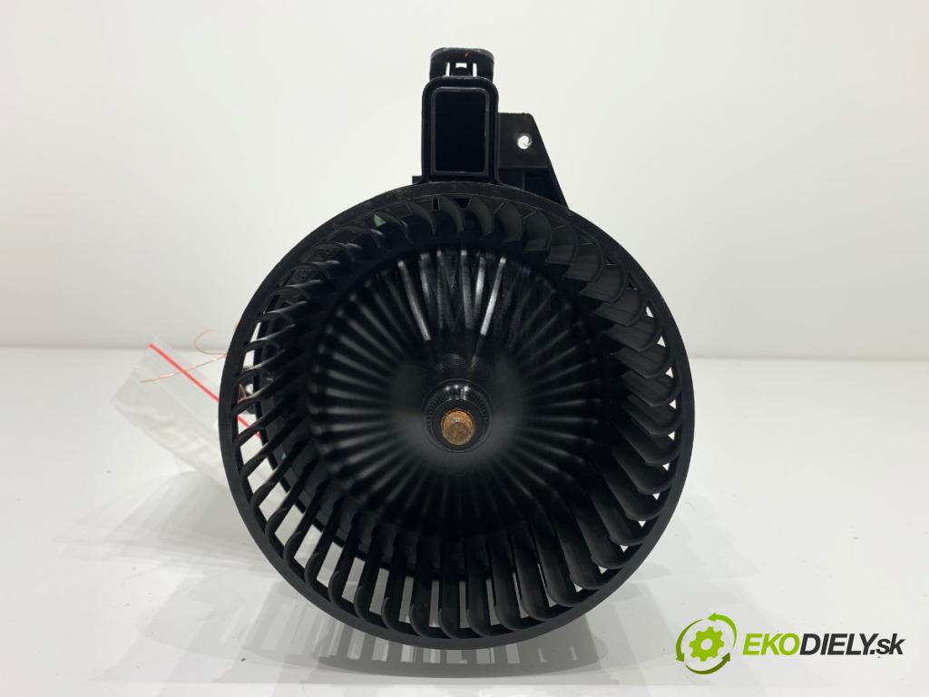 SKODA KAMIQ SUV 2024 85 kW 1.0 TSI 999 ventilátor kúrenia T26985B