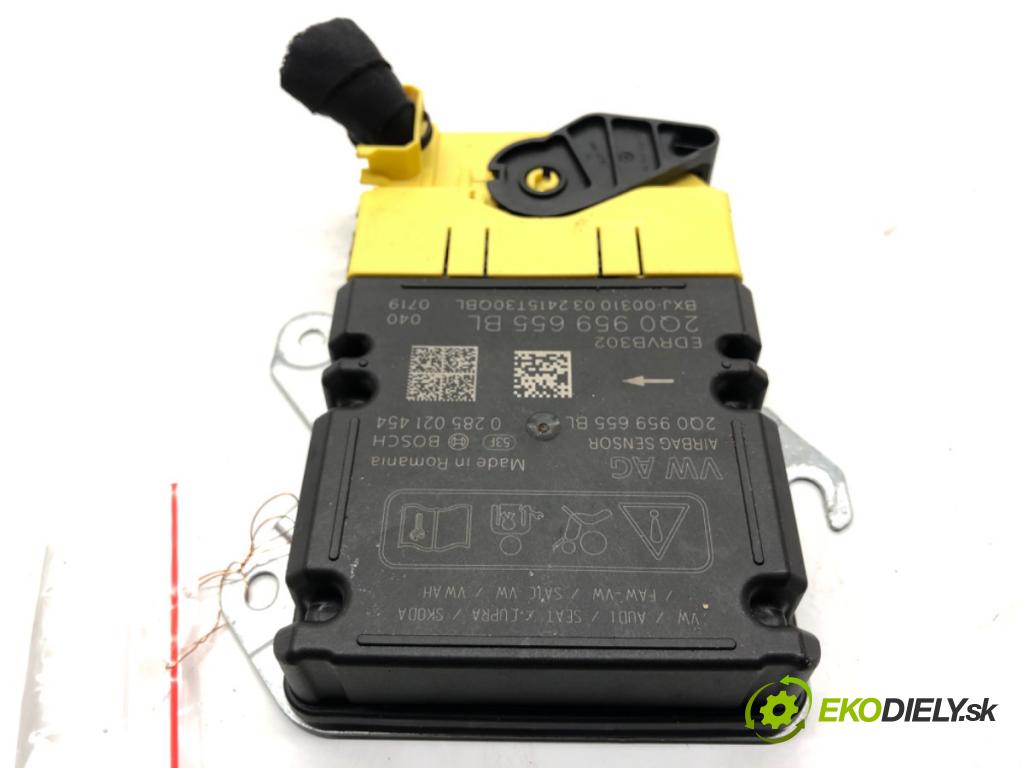 SKODA KAMIQ SUV 2024 85 kW 1.0 TSI 999 senzor airbag 2Q0959655BL (Snímač)