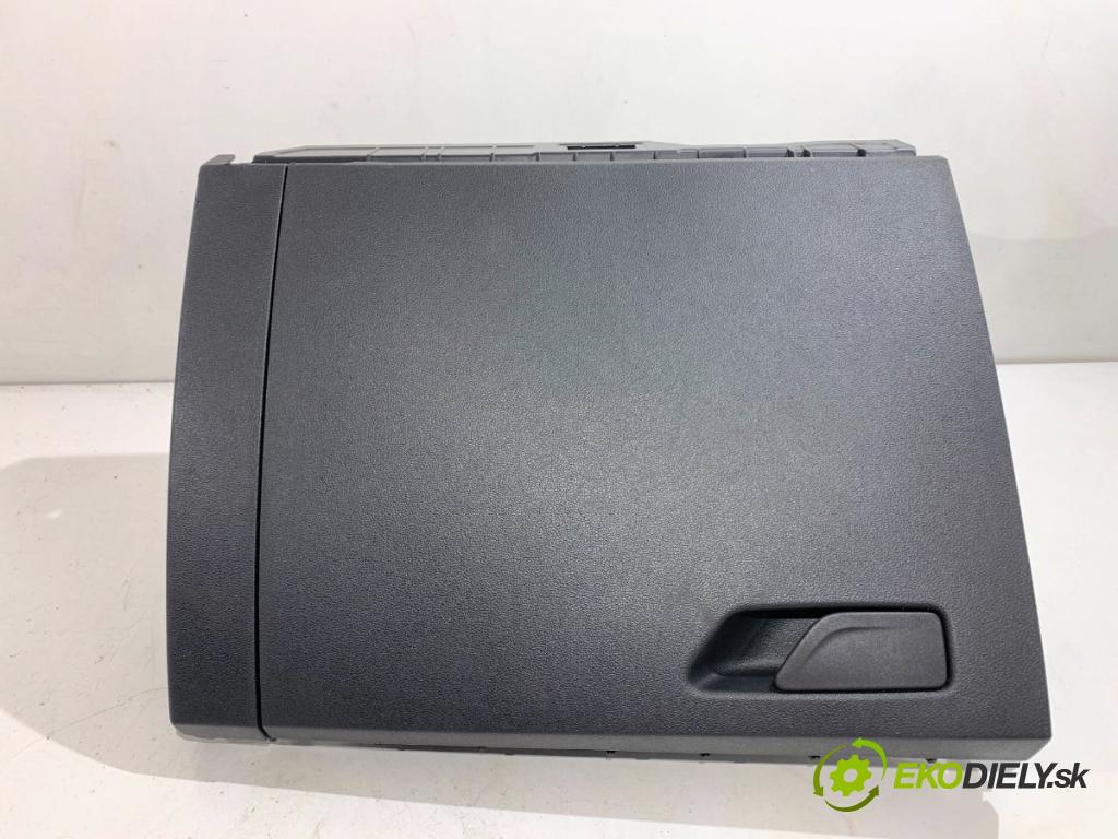 SKODA KAMIQ SUV 2024 85 kW 1.0 TSI 999 Priehradka, kastlík spolujazdca 13S655857097A (Priehradka (kastlík))