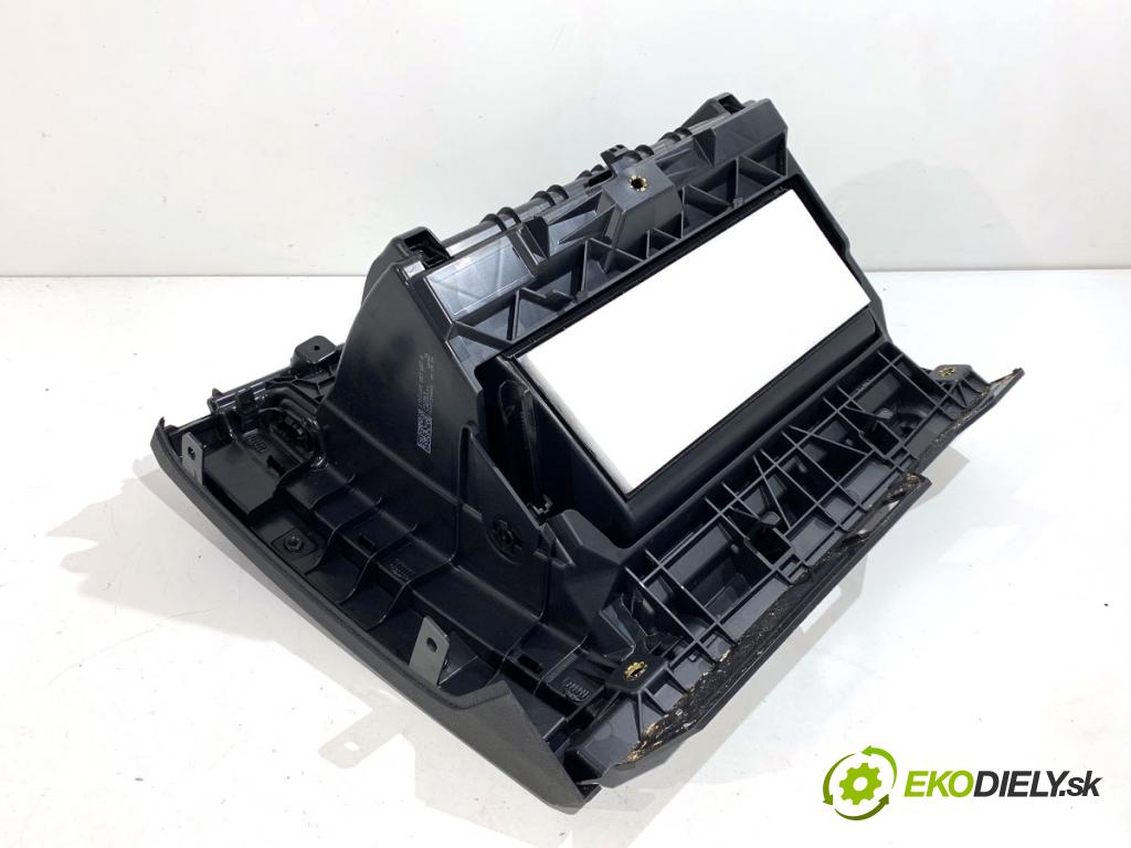 SKODA KAMIQ SUV 2024 85 kW 1.0 TSI 999 Priehradka, kastlík spolujazdca 13S655857097A (Priehradka (kastlík))